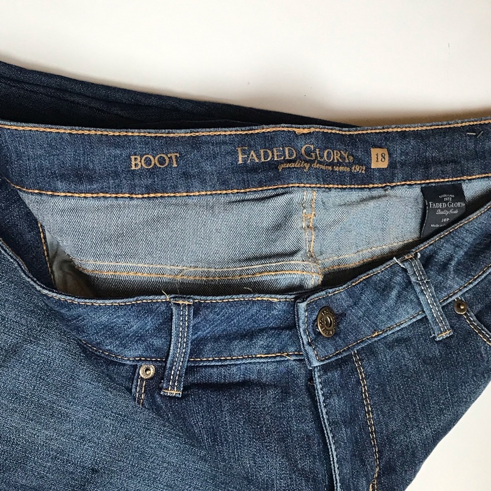 ♦️Sz 18P | Faded Glory | Boot Cut | Curvy Jean’s - Picture 4 of 6